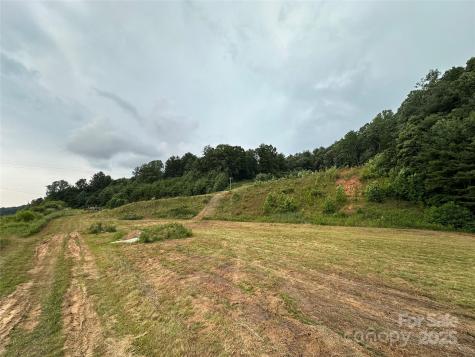 32 Hwy 19e Highway Burnsville NC 28714