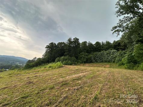 32 Hwy 19e Highway Burnsville NC 28714
