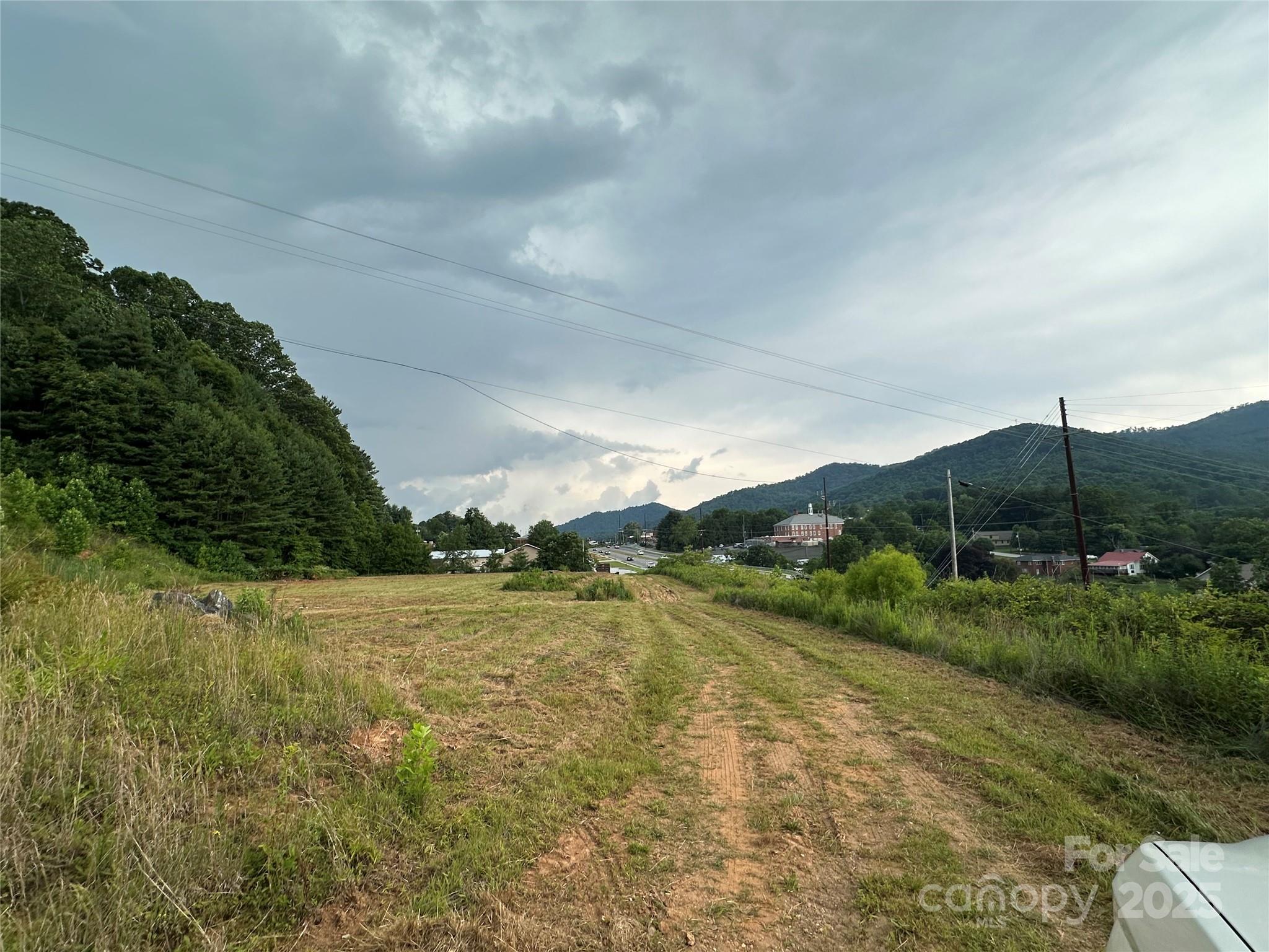 32 Hwy 19e Highway Burnsville NC 28714