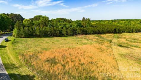 1075 Ring Tail Road Claremont NC 28610