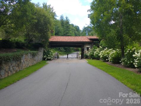 197 Starling Pass Asheville NC 28804