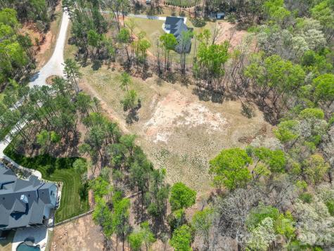 2170 Two Sisters Drive Lancaster SC 29720