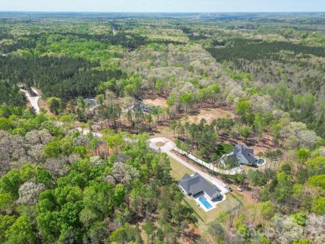 2170 Two Sisters Drive Lancaster SC 29720