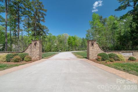 2170 Two Sisters Drive Lancaster SC 29720