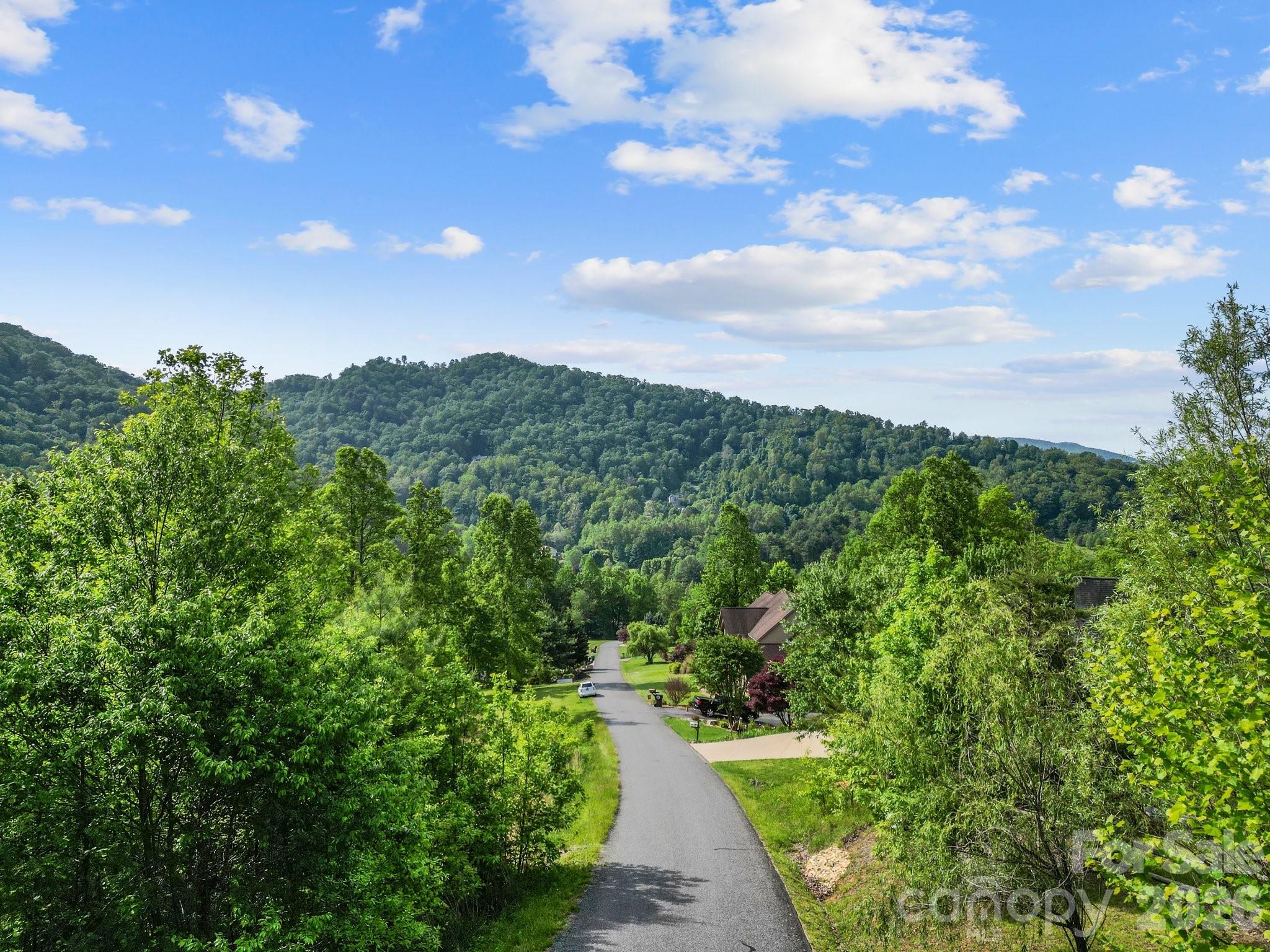 138 Whitfield Lane Weaverville NC 28787