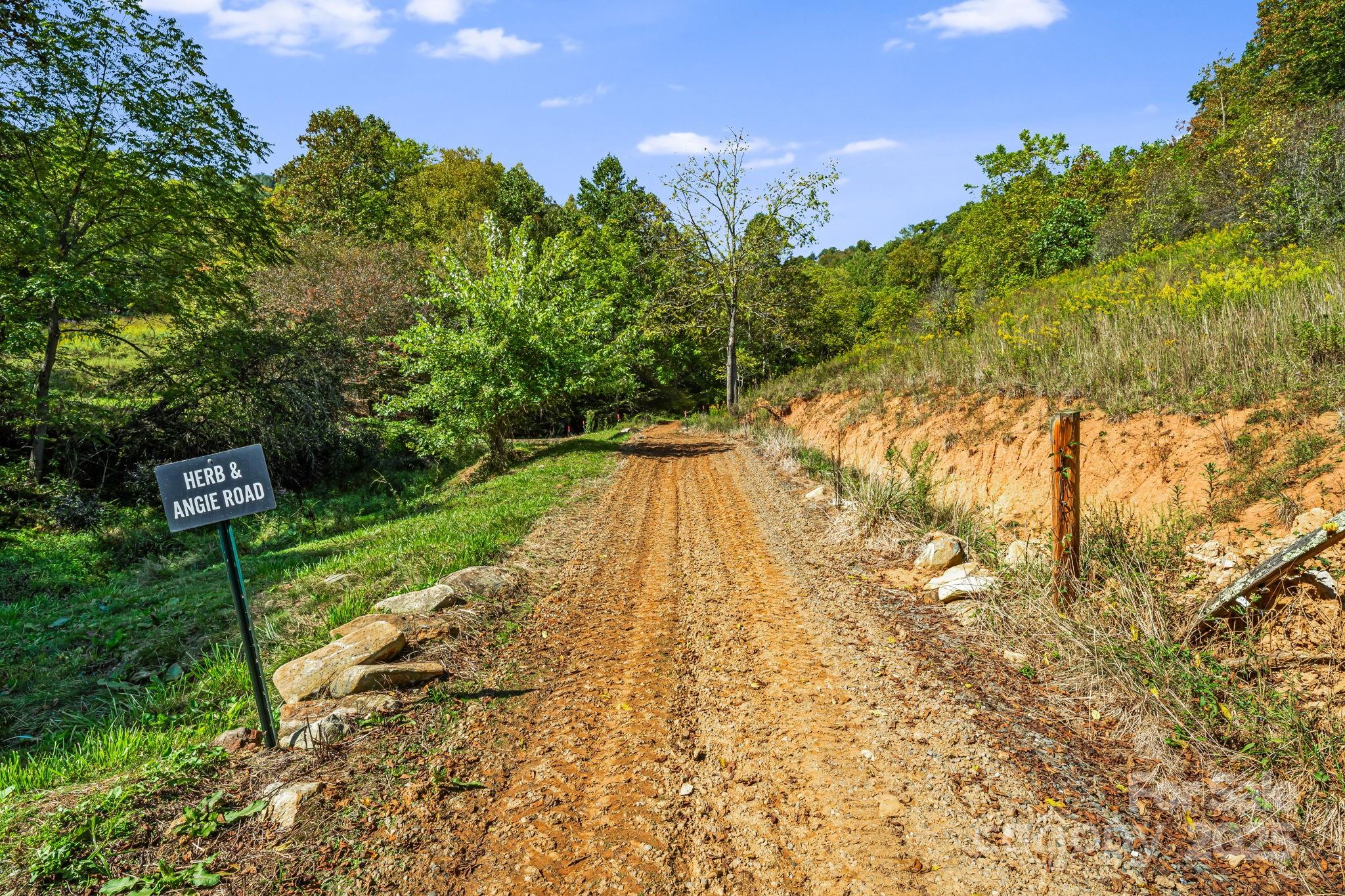 456 & 000 Maney Branch Road Burnsville NC 28714