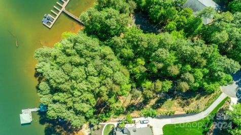 2467 Camelia Pointe Drive Sherrills Ford NC 28673