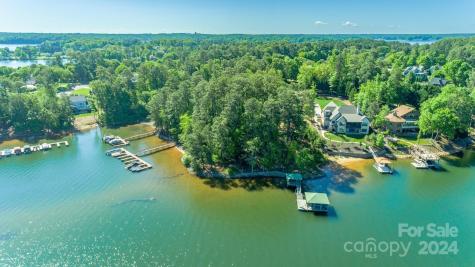 2467 Camelia Pointe Drive Sherrills Ford NC 28673