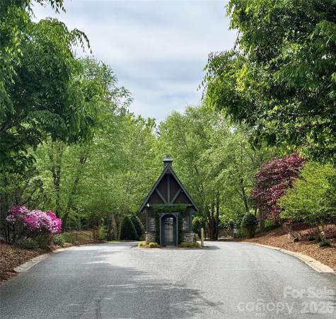 45 Harborside Drive Nebo NC 28761