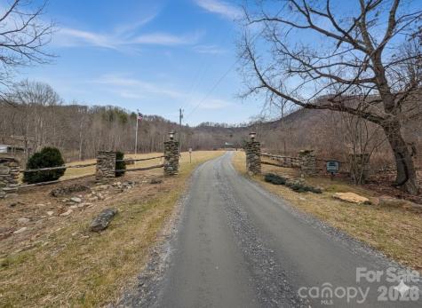 000 Wild Turkey Pen Road Bakersville NC 28705