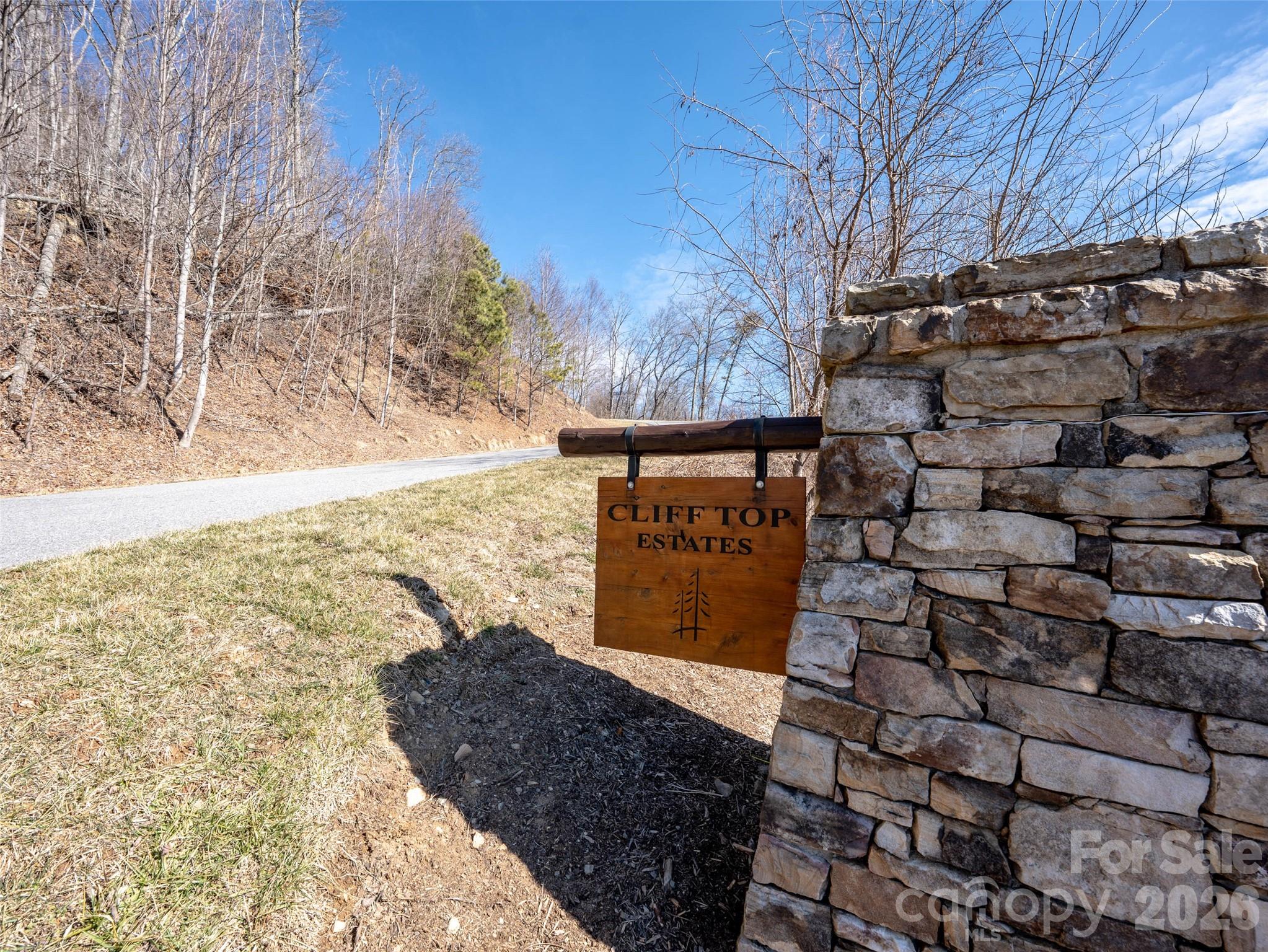 9997 Southcliff Parkway Fairview NC 28730