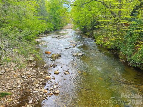 00 Winterstar Loop Burnsville NC 28714