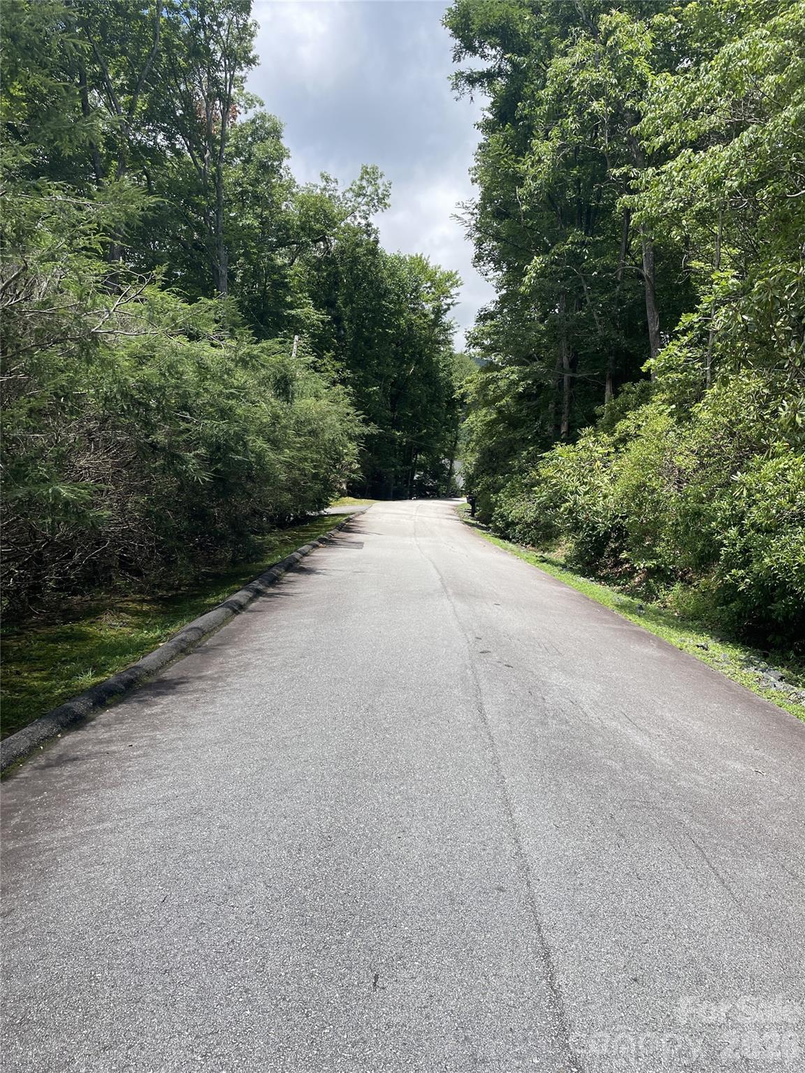 00 Winterstar Loop Burnsville NC 28714