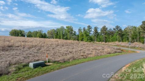 2033 Crestone Way Connelly Springs NC 28612