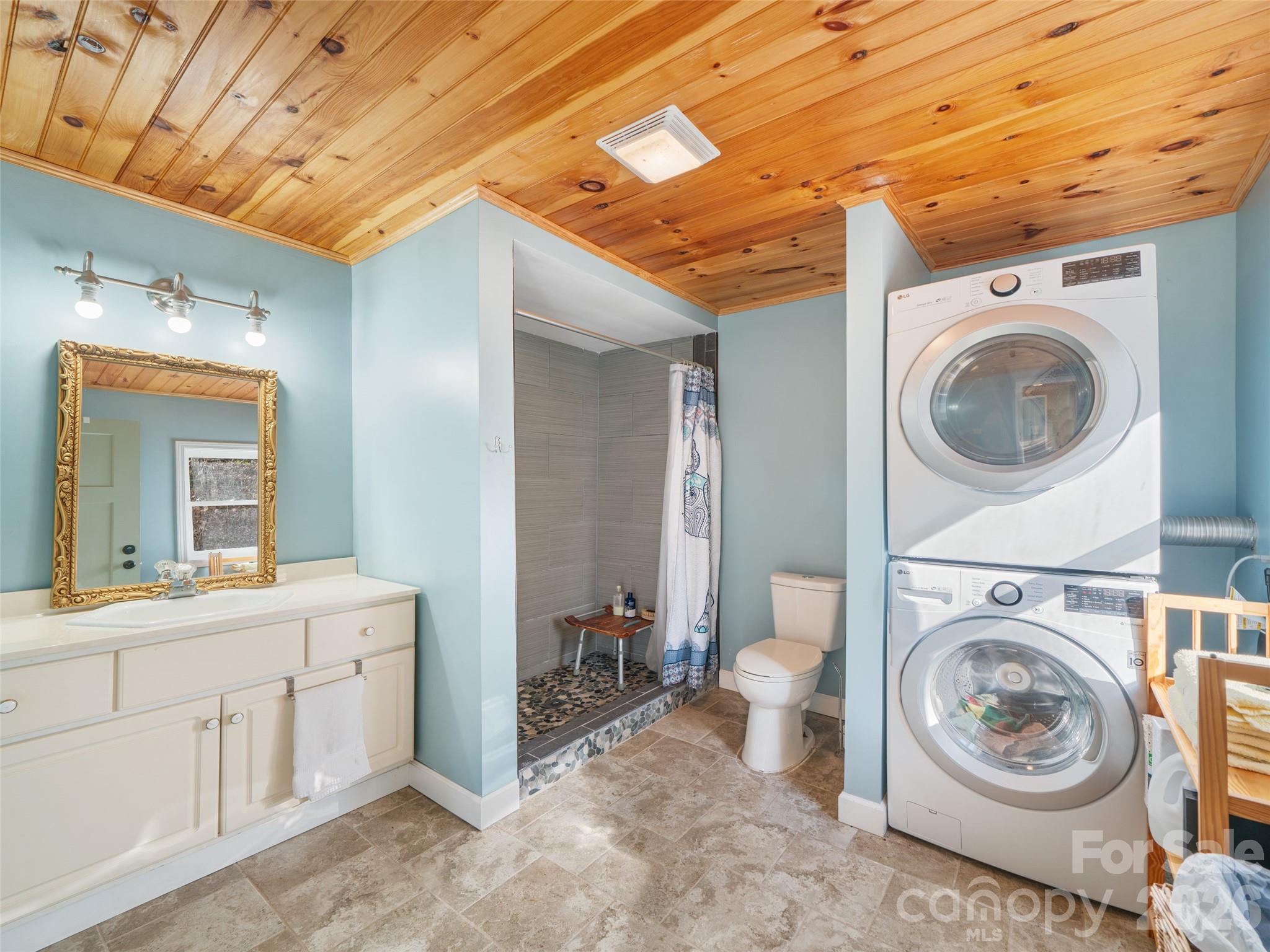 23 Katies Road Marshall NC 28753
