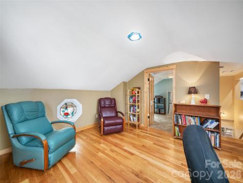 23 Katies Road Marshall NC 28753