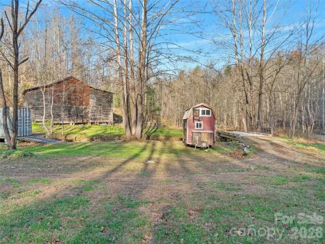 23 Katies Road Marshall NC 28753