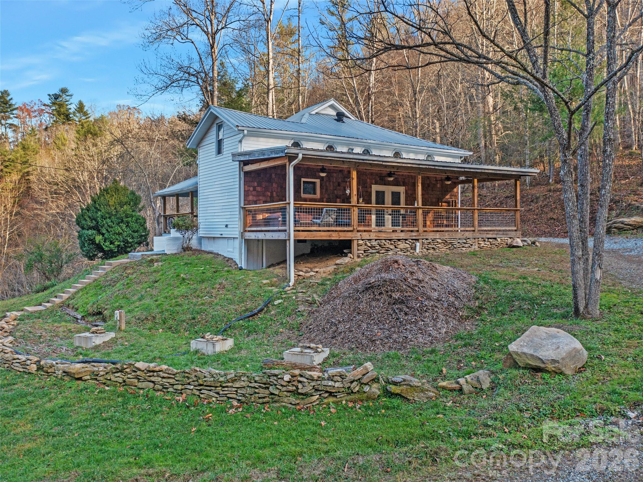 23 Katies Road Marshall NC 28753