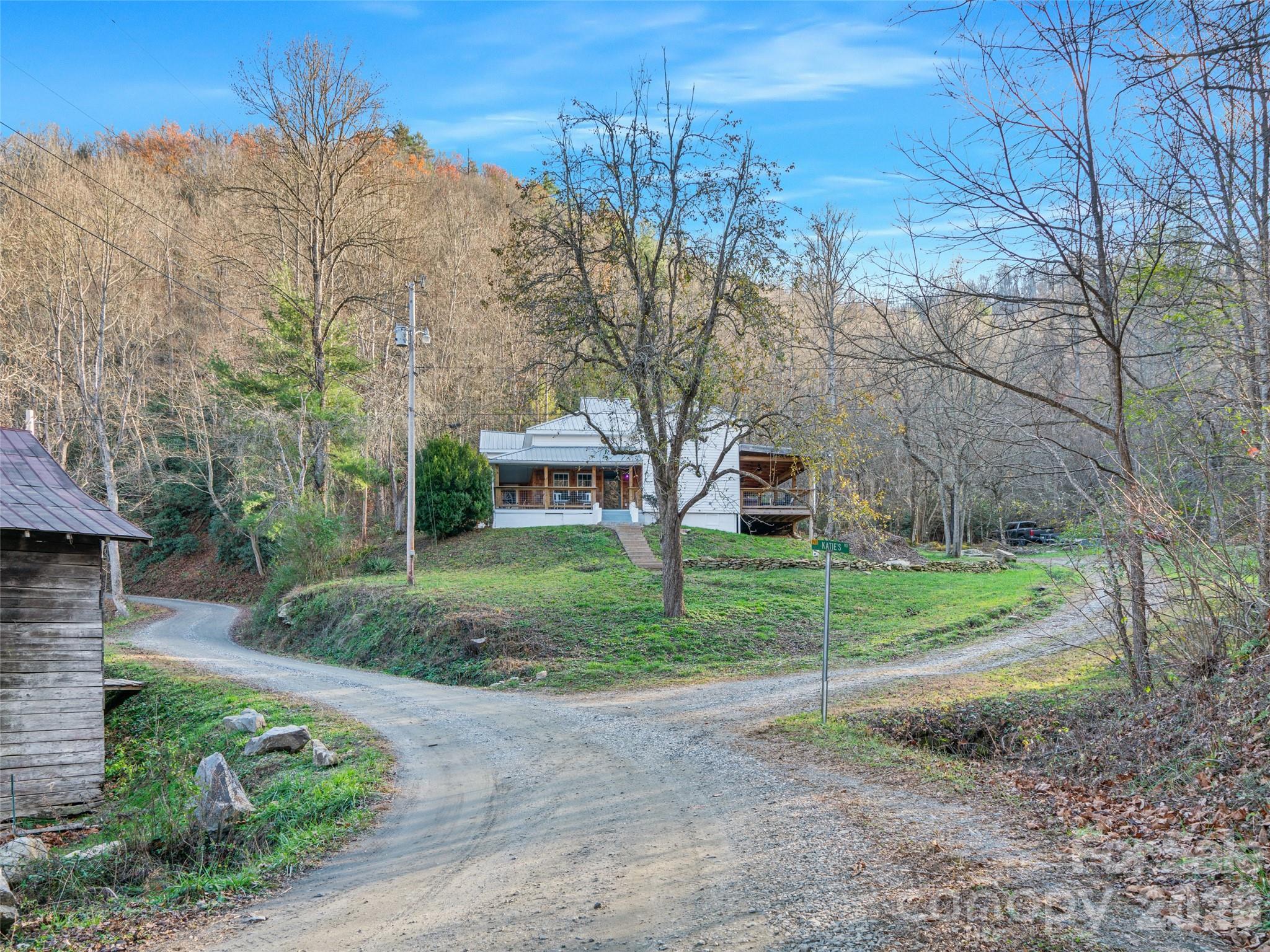 23 Katies Road Marshall NC 28753