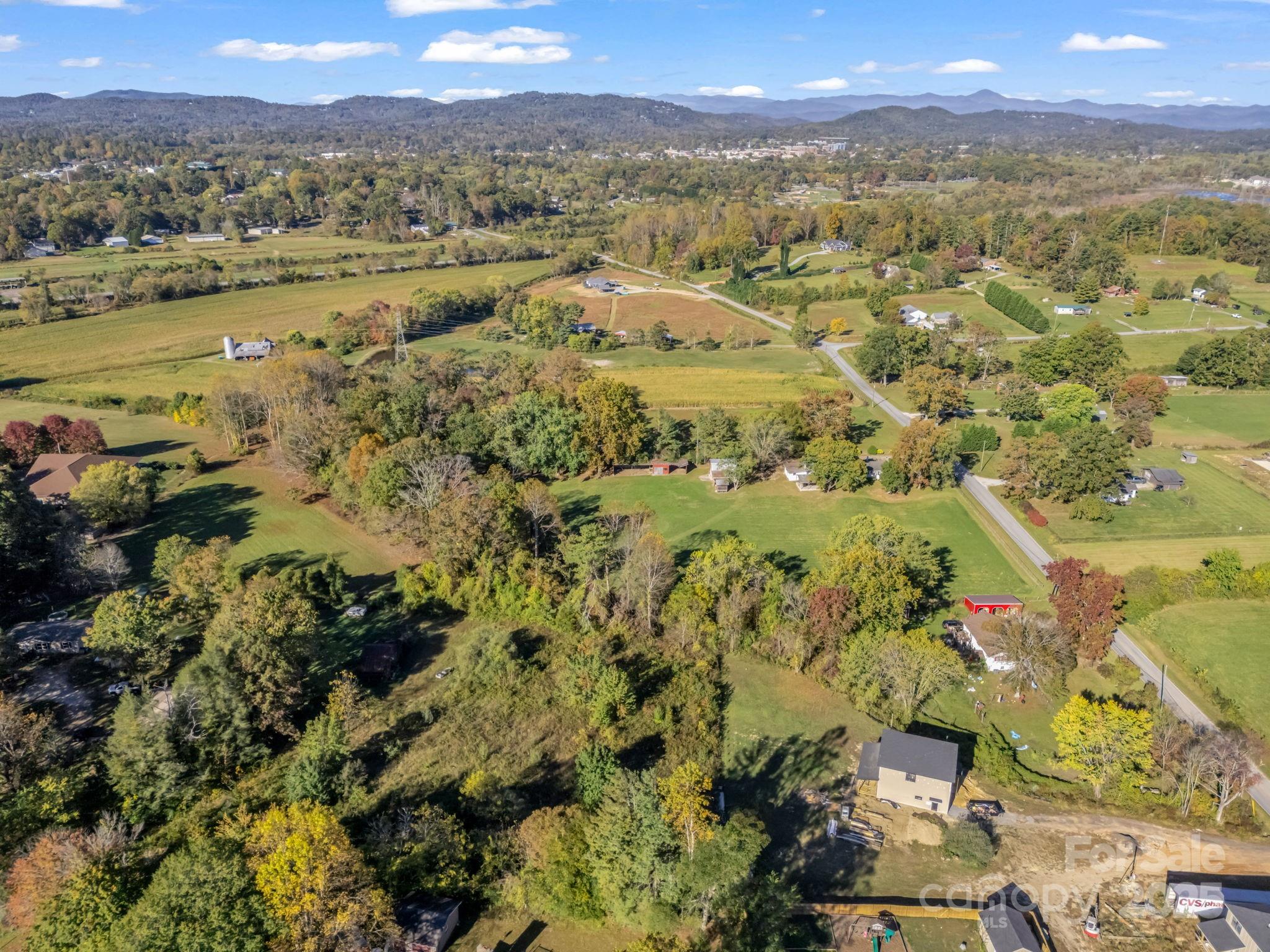 628 New Hope Road Flat Rock NC 28731