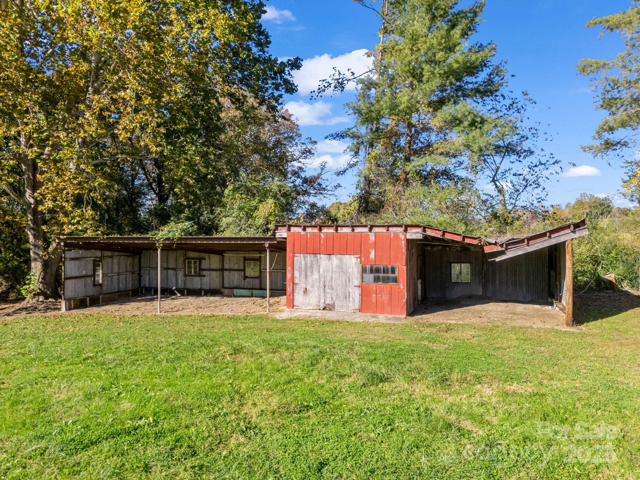 628 New Hope Road Flat Rock NC 28731