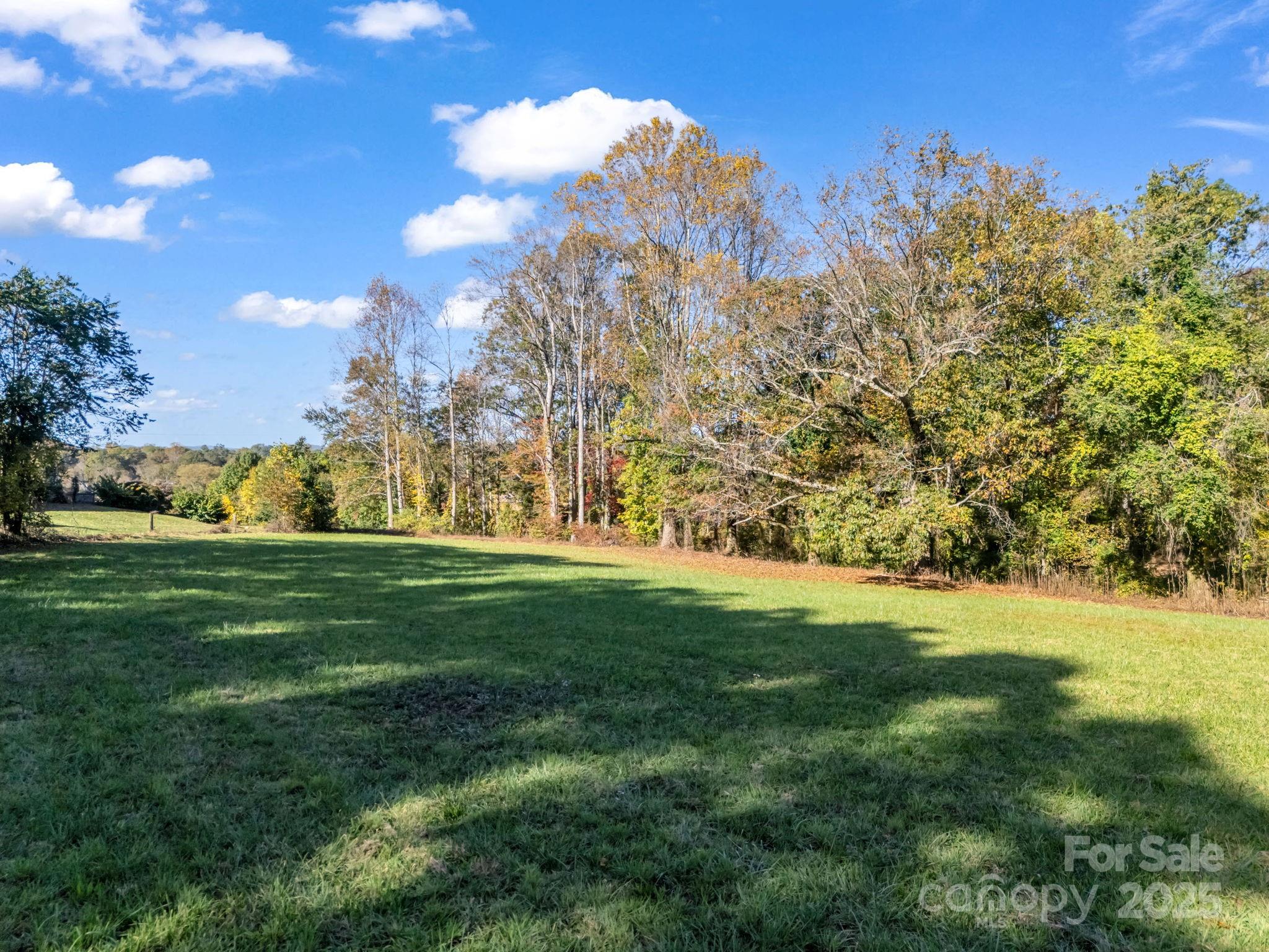 628 New Hope Road Flat Rock NC 28731