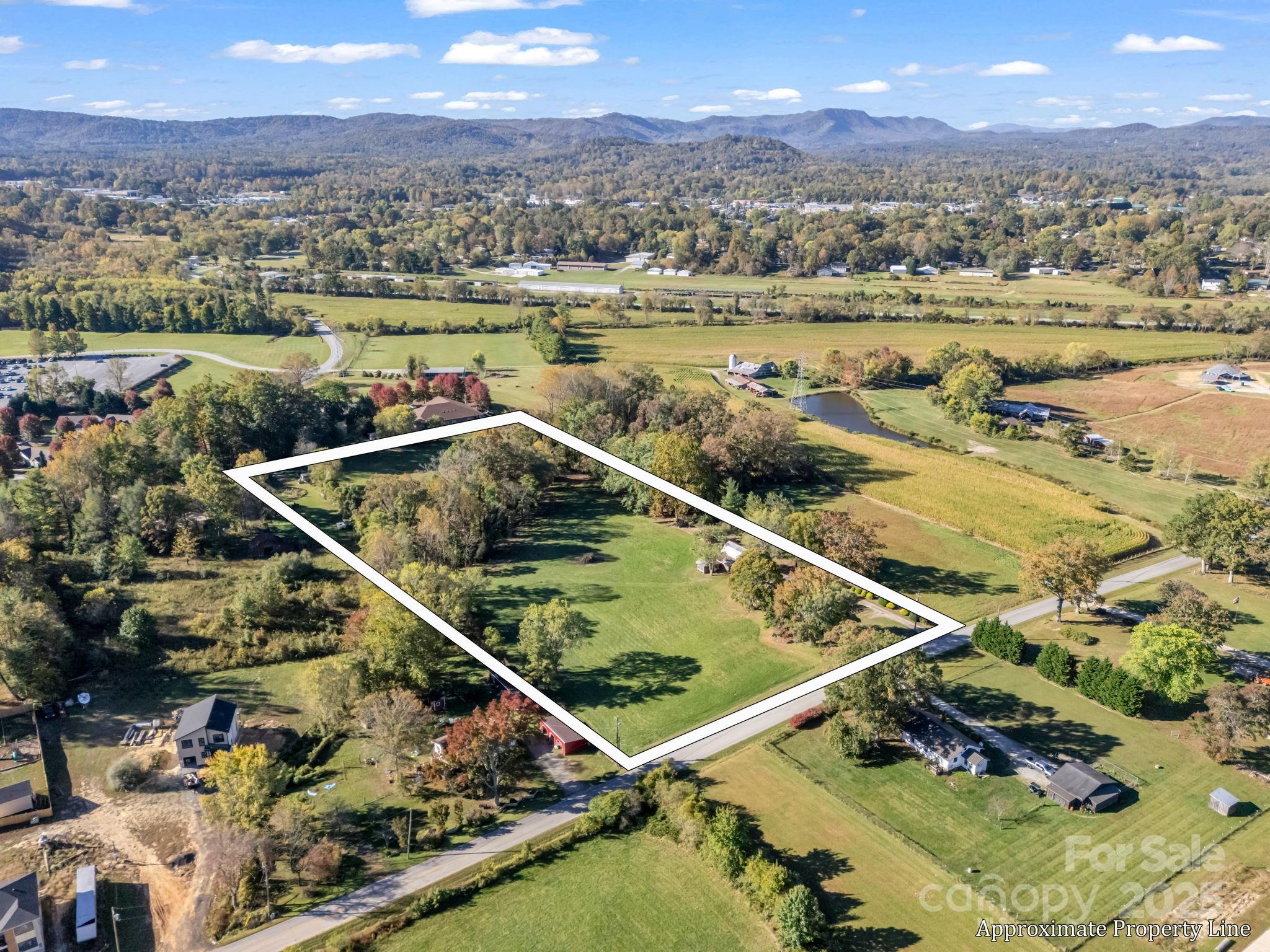 628 New Hope Road Flat Rock NC 28731