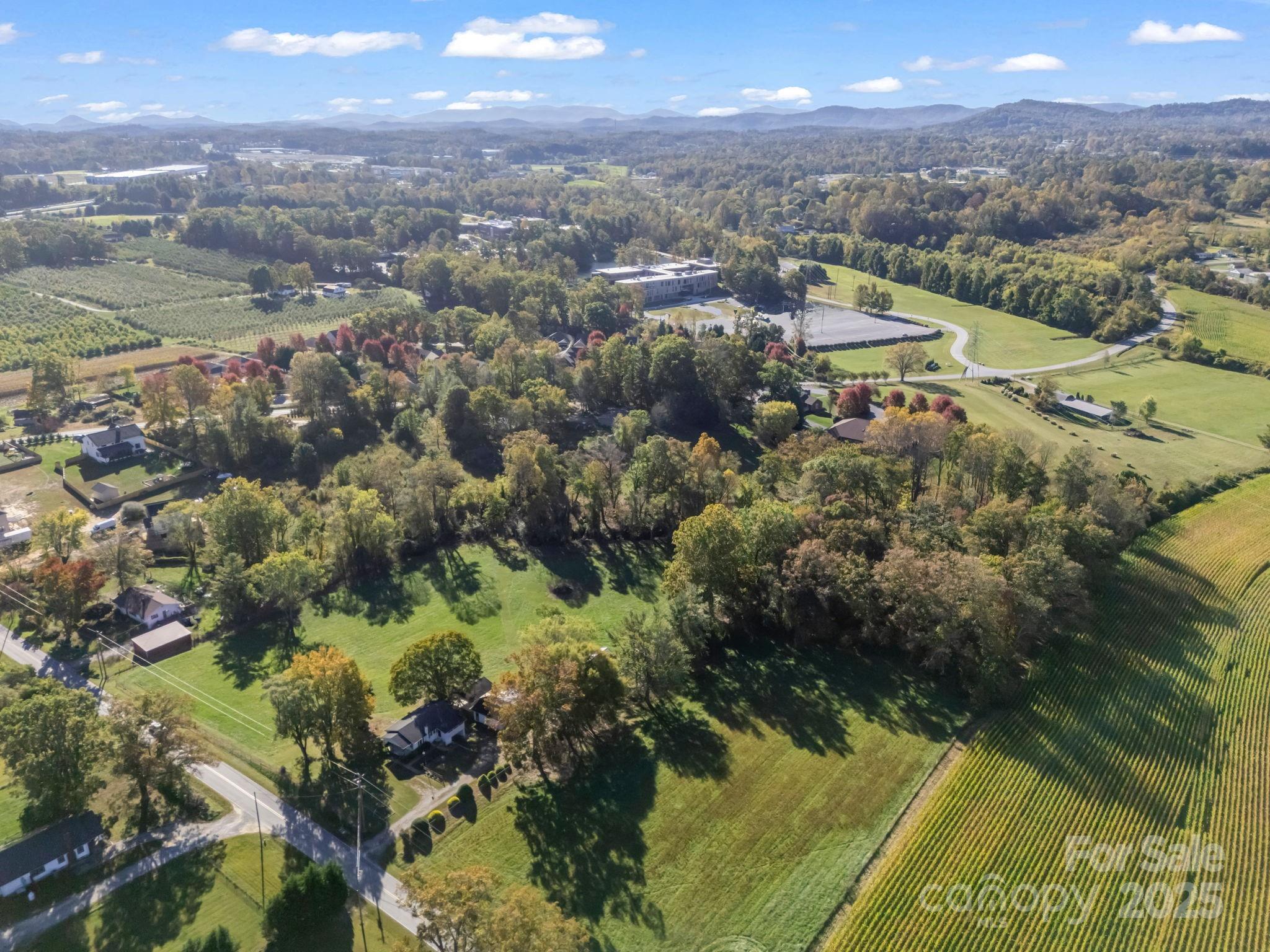 628 New Hope Road Flat Rock NC 28731