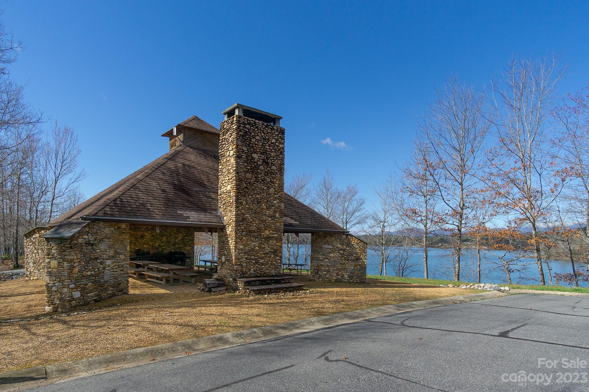 V/l Sunset Point Parkway Marion NC 28752