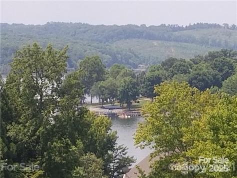 176 Mallard Drive Badin Lake NC 28127
