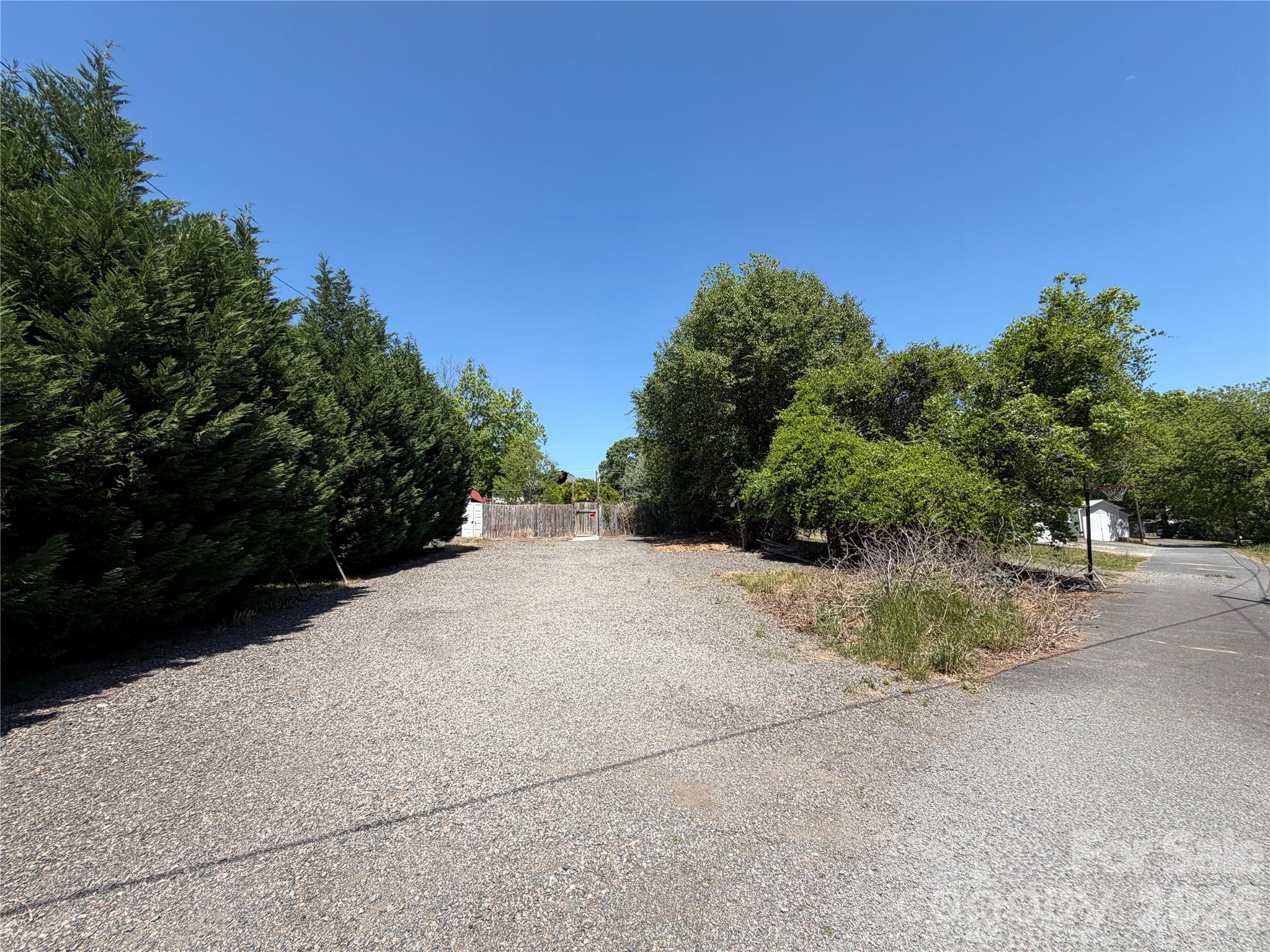 85 Falls Road Badin NC 28009