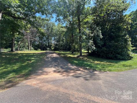 100 Crestview Lane Morganton NC 28655