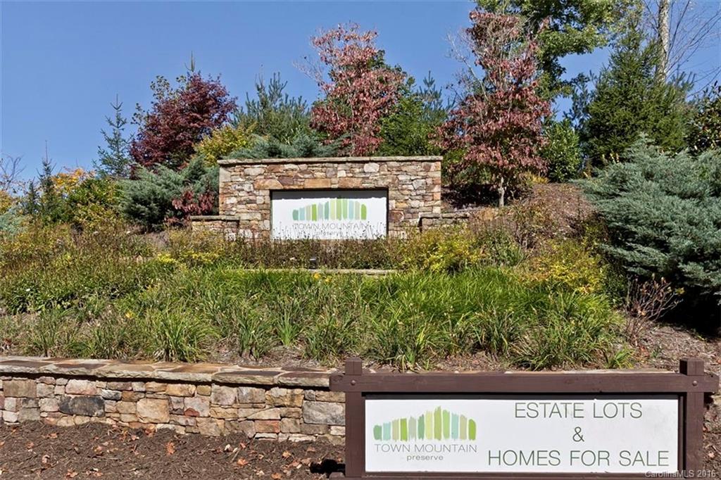 4 Franklin Trace Drive Asheville NC 28804