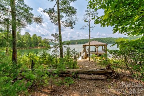 159 Deer Berry Drive Nebo NC 28761