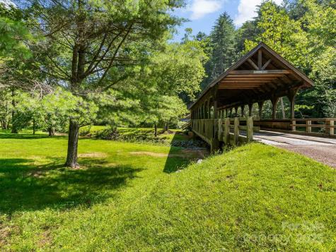9999 Stone Valley Way Hendersonville NC 28792