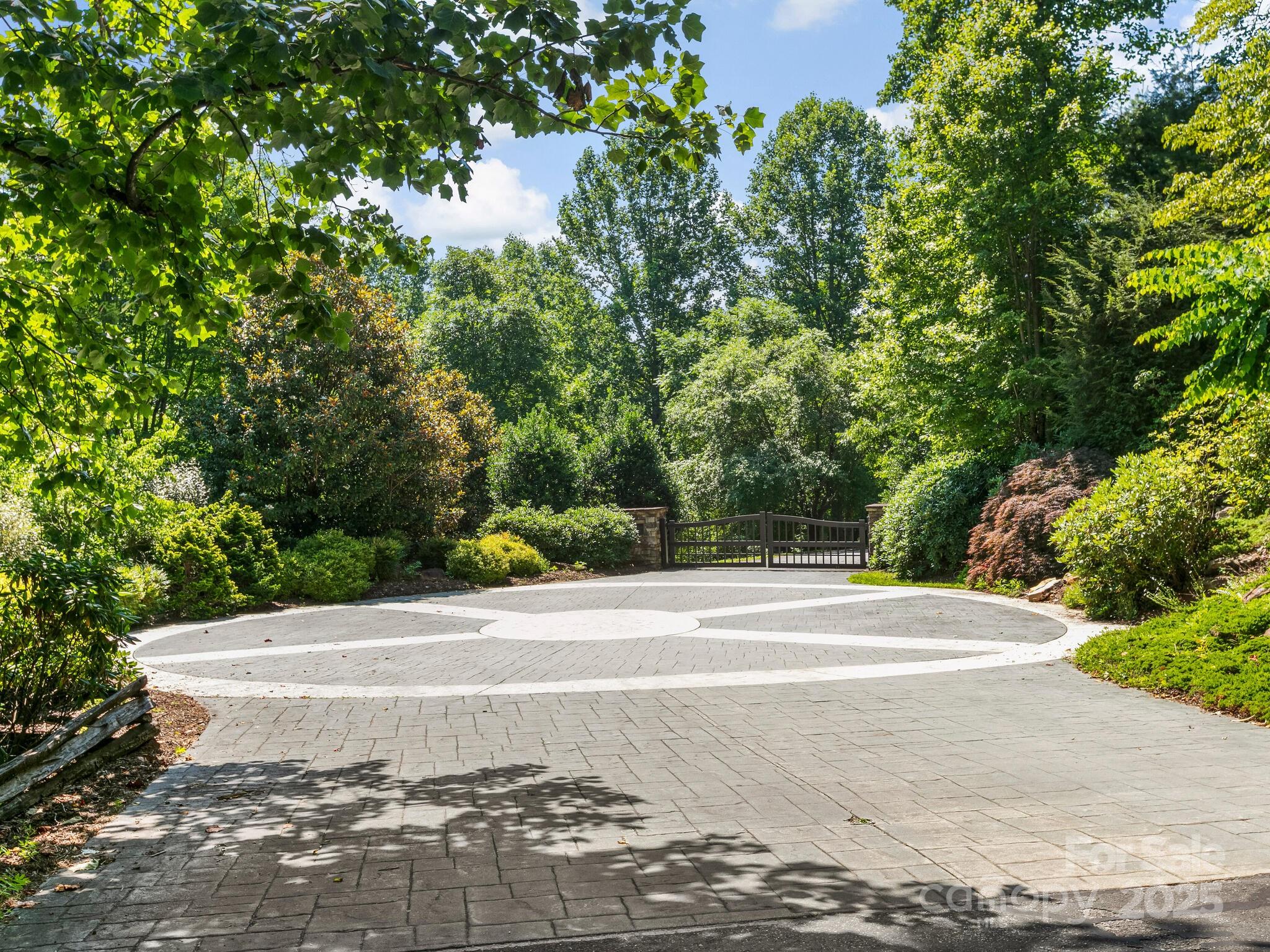 9999 Stone Valley Way Hendersonville NC 28792