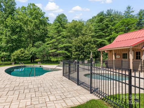 9999 Stone Valley Way Hendersonville NC 28792