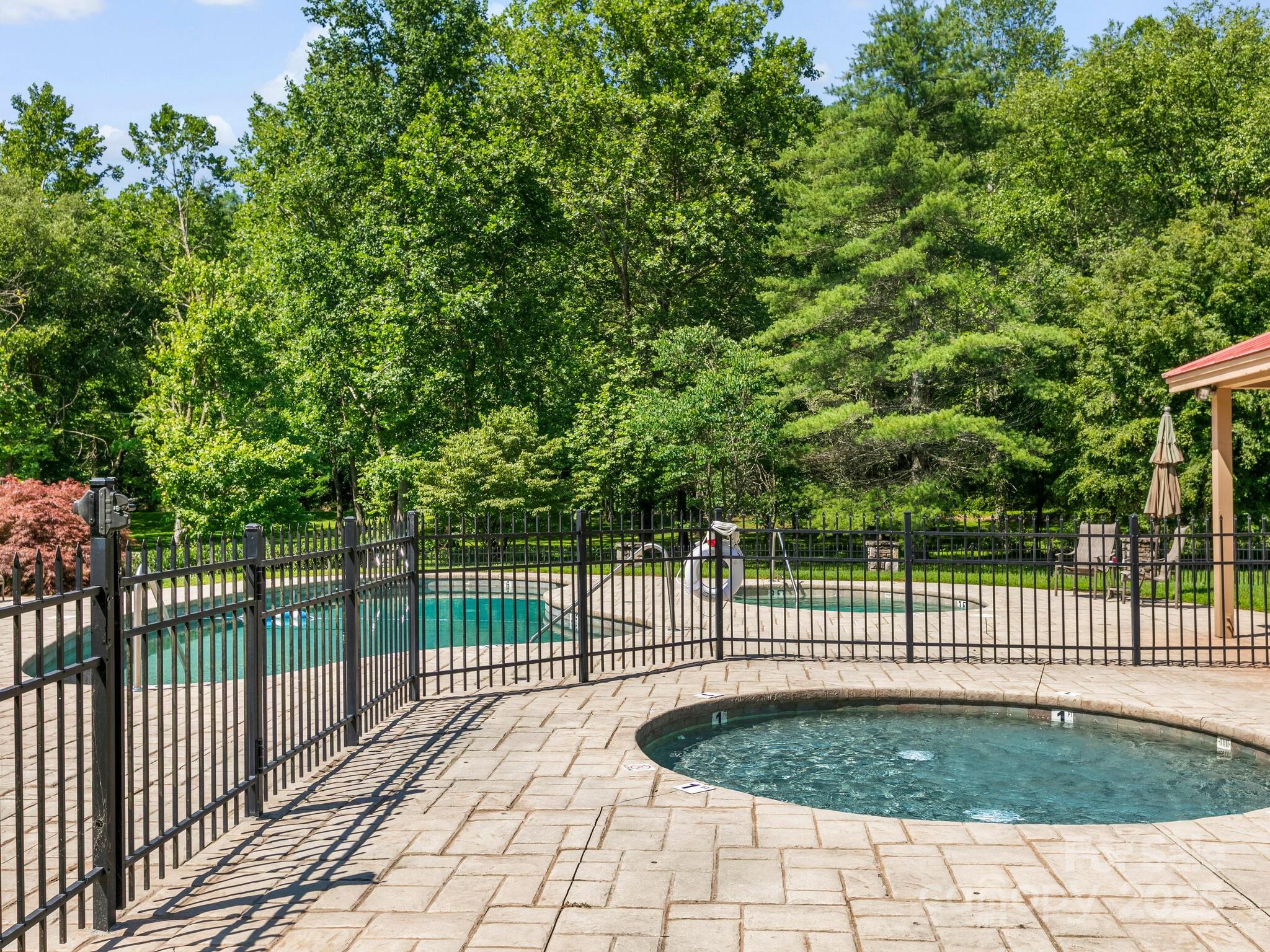 9999 Stone Valley Way Hendersonville NC 28792