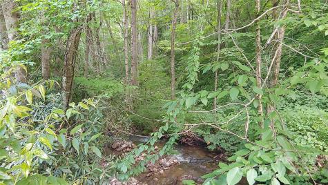 24 Village Lane Waynesville NC 28786