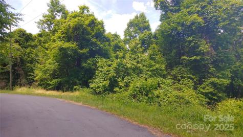 24 Village Lane Waynesville NC 28786