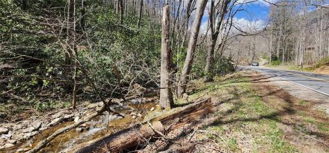 24 Village Lane Waynesville NC 28786