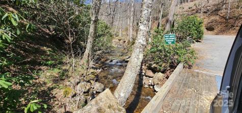 24 Village Lane Waynesville NC 28786