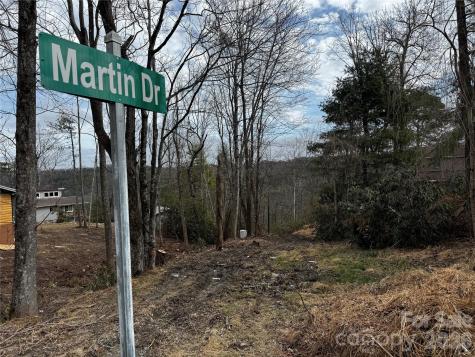 270 S Jarvis Drive Hendersonville NC 28792