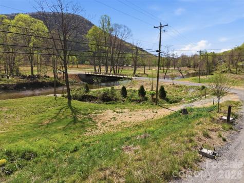 Tbd Highland River Parkway Newland NC 28657