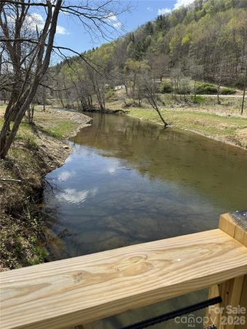 Tbd Highland River Parkway Newland NC 28657