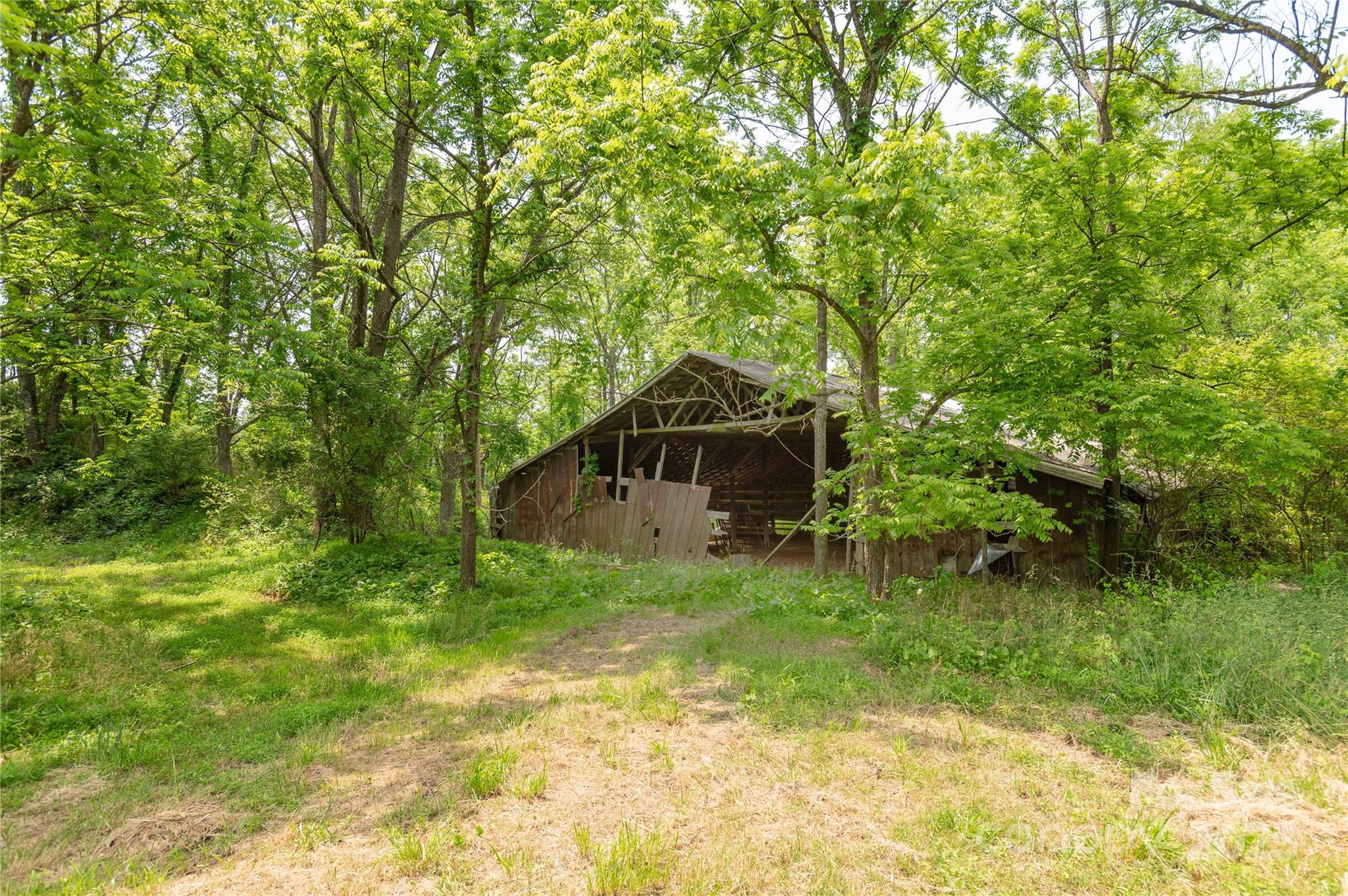 997 Tole Allison Road Mills River NC 28759