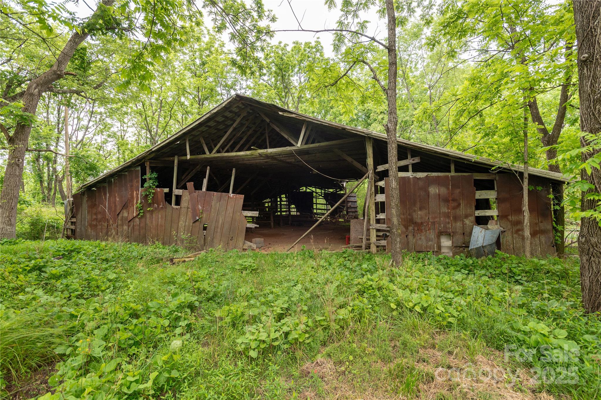 997 Tole Allison Road Mills River NC 28759