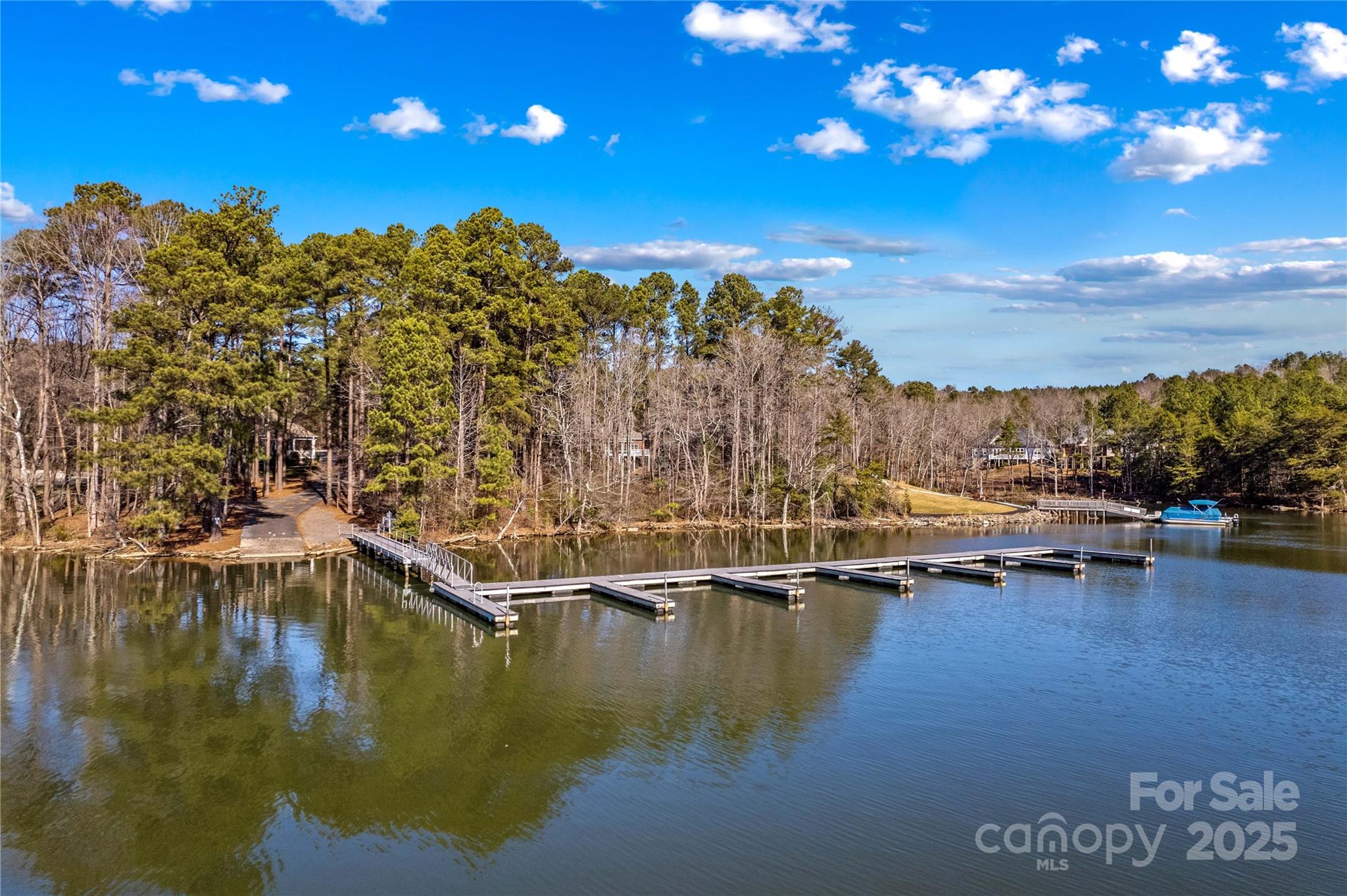 642 Whisper Lake Drive New London NC 28127