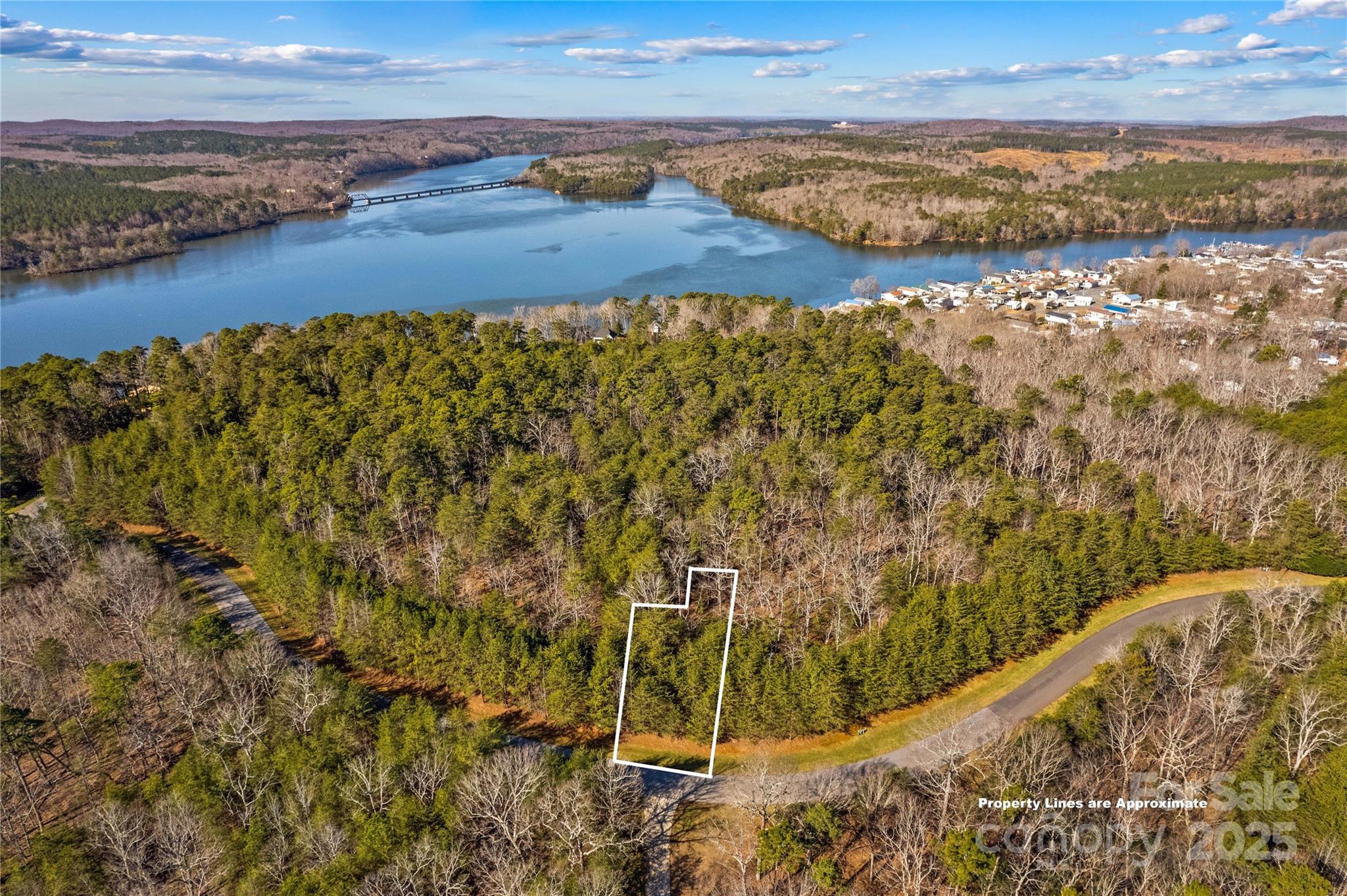 642 Whisper Lake Drive New London NC 28127