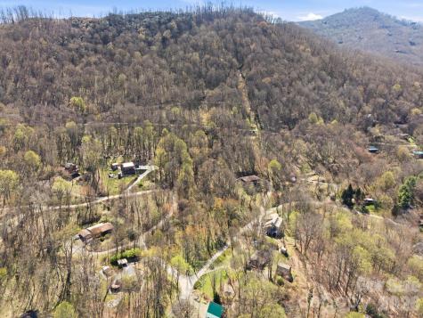 210 Apple Creek Road Waynesville NC 28786